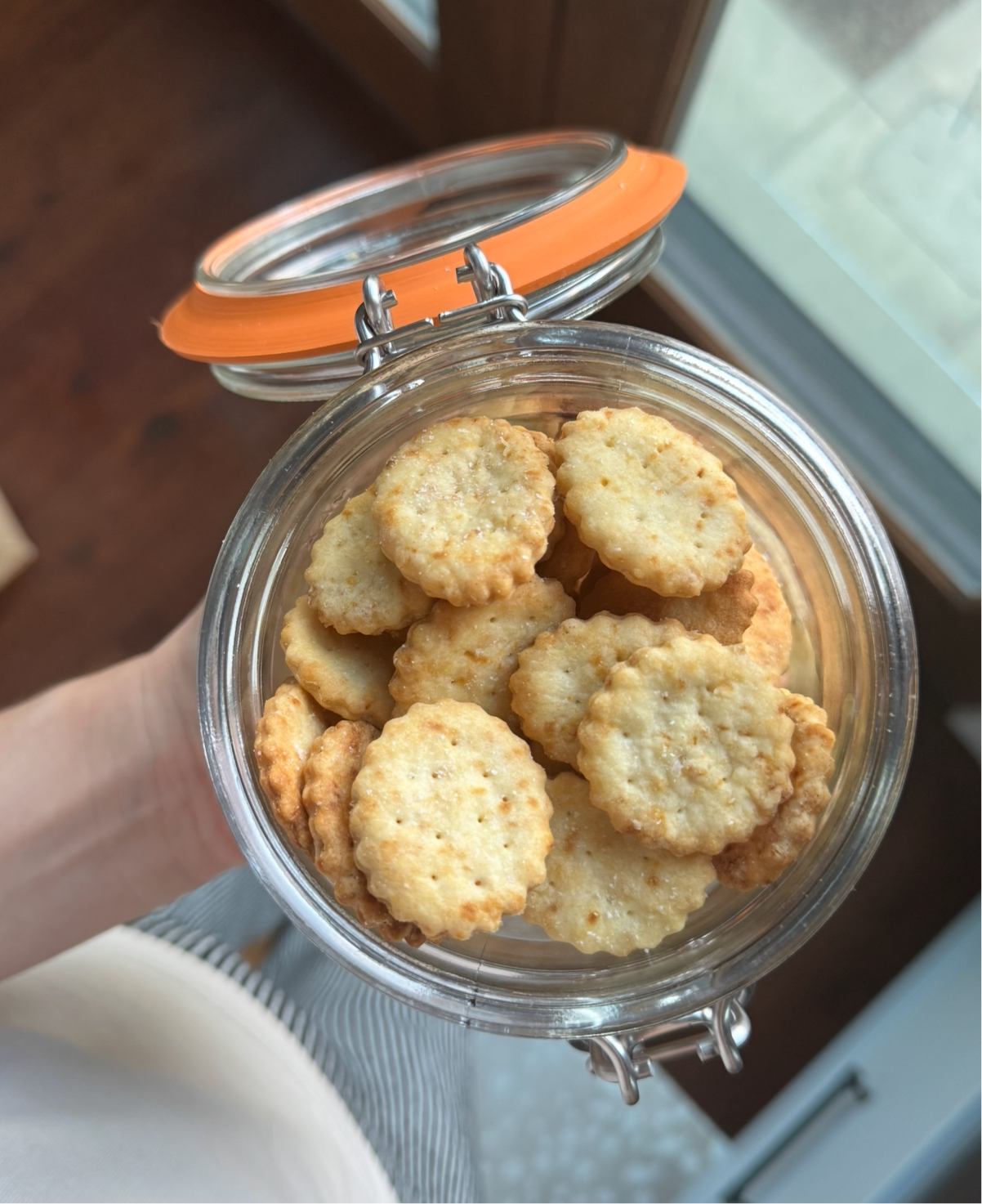 BROWN BUTTER CRACKERS